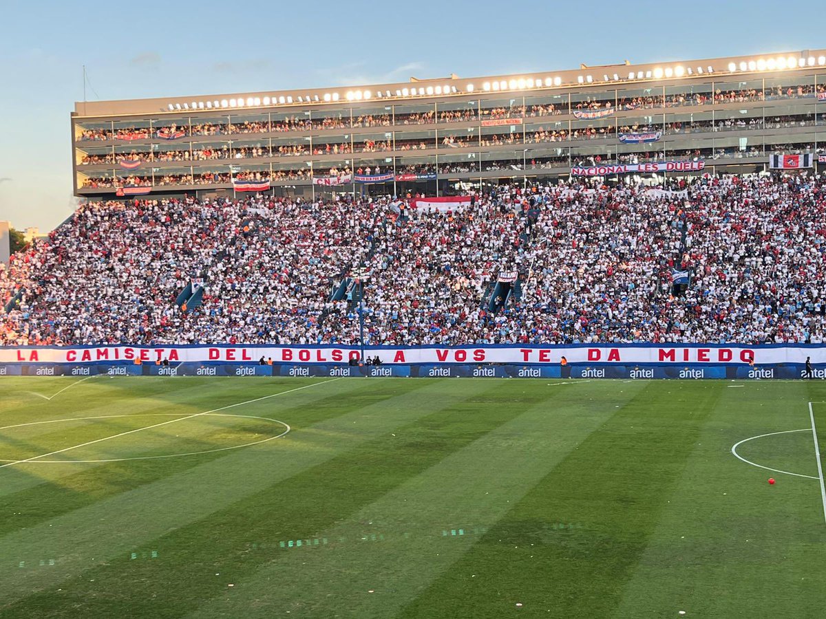 Hubo clásico en Futsal

Si Bolso, no tienen paz en ningún deporte.

Nacional 5-2 🐤