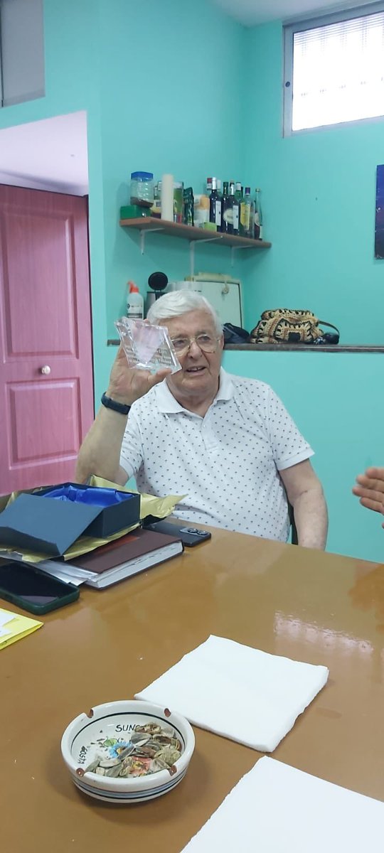 Celebración de la asamblea de <a href="/EA9URC/">URCE</a>  y entrega mención a #EA9FY de una placa por su labor como presidente de #URCE.

<a href="/ure_es/">Unión de Radioaficionados Españoles</a>