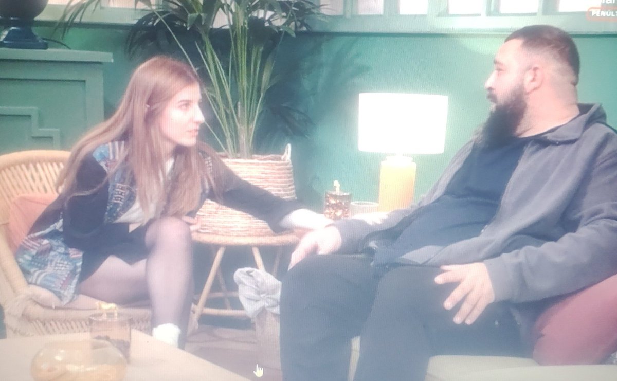 StrongBoy__'s tweet photo. Juan y Lucía pero como se puede ser tan monos 😍
#Traitors7
#TraitorsEspaña https://t.co/m7MbuEgmtc