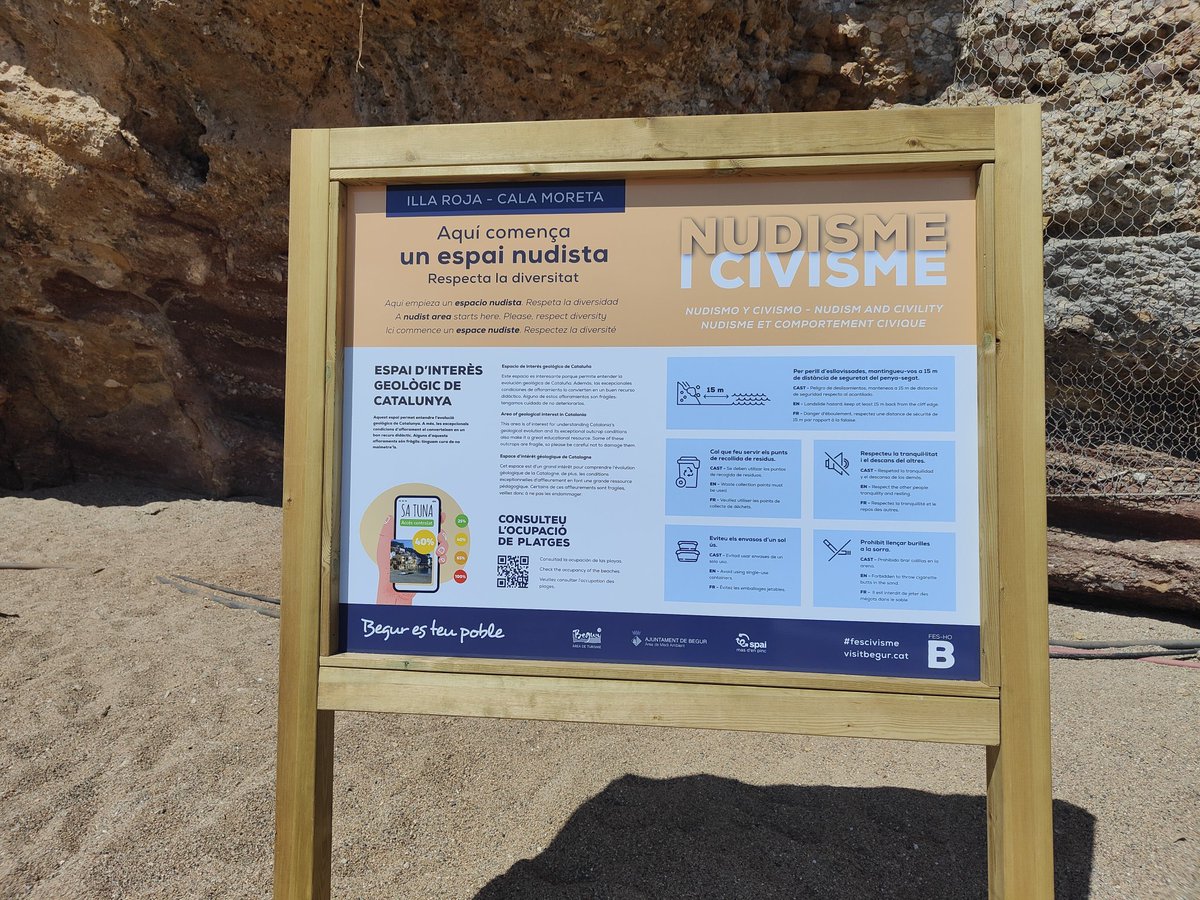 Sovint cal recordar-ho... Que ningú s’oblidi, és un espai nudista d’interès geològic i per tant natural, de pau i comunió amb la natura en la seva màxima expressió