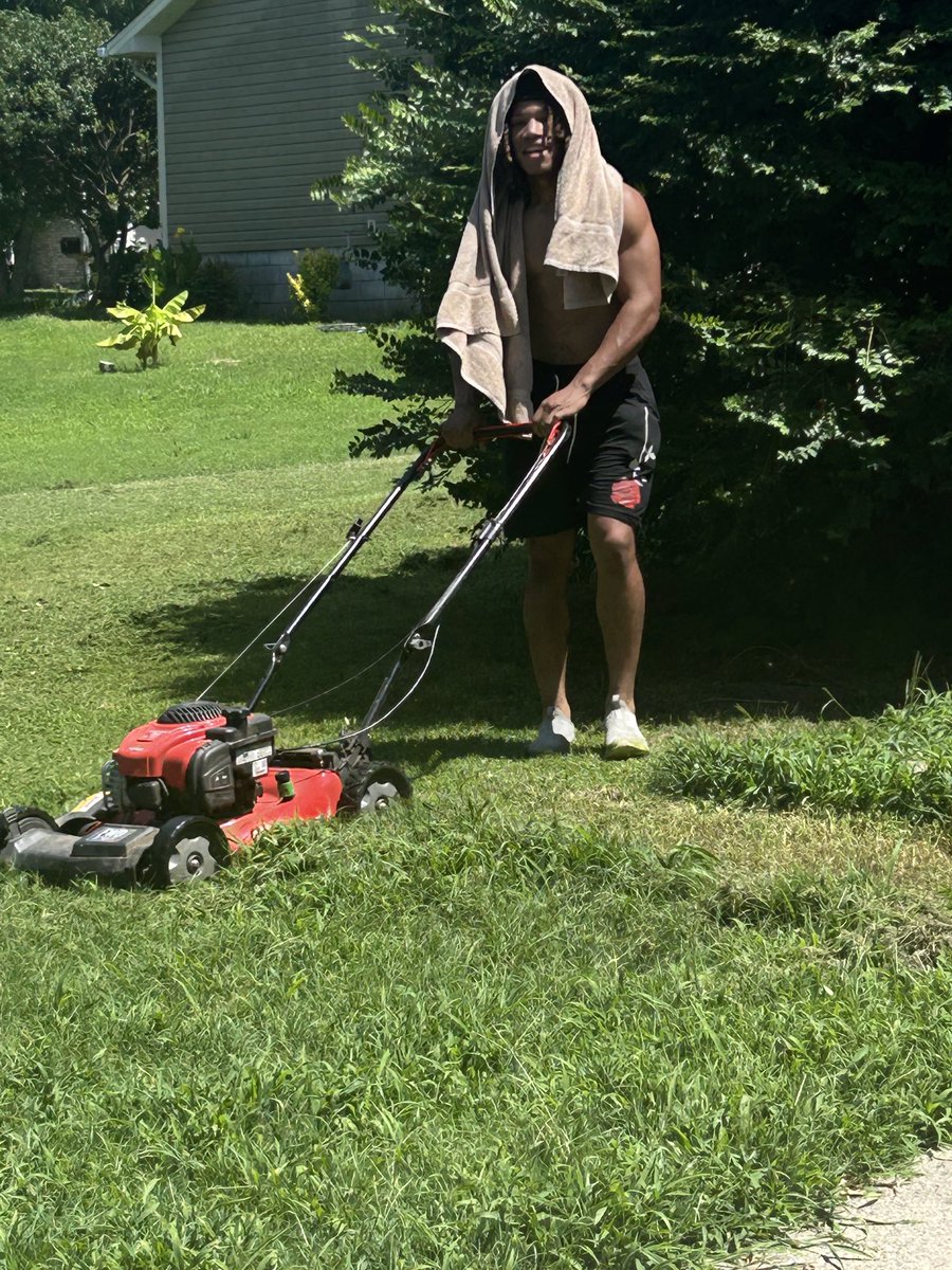 Buck James tweet media