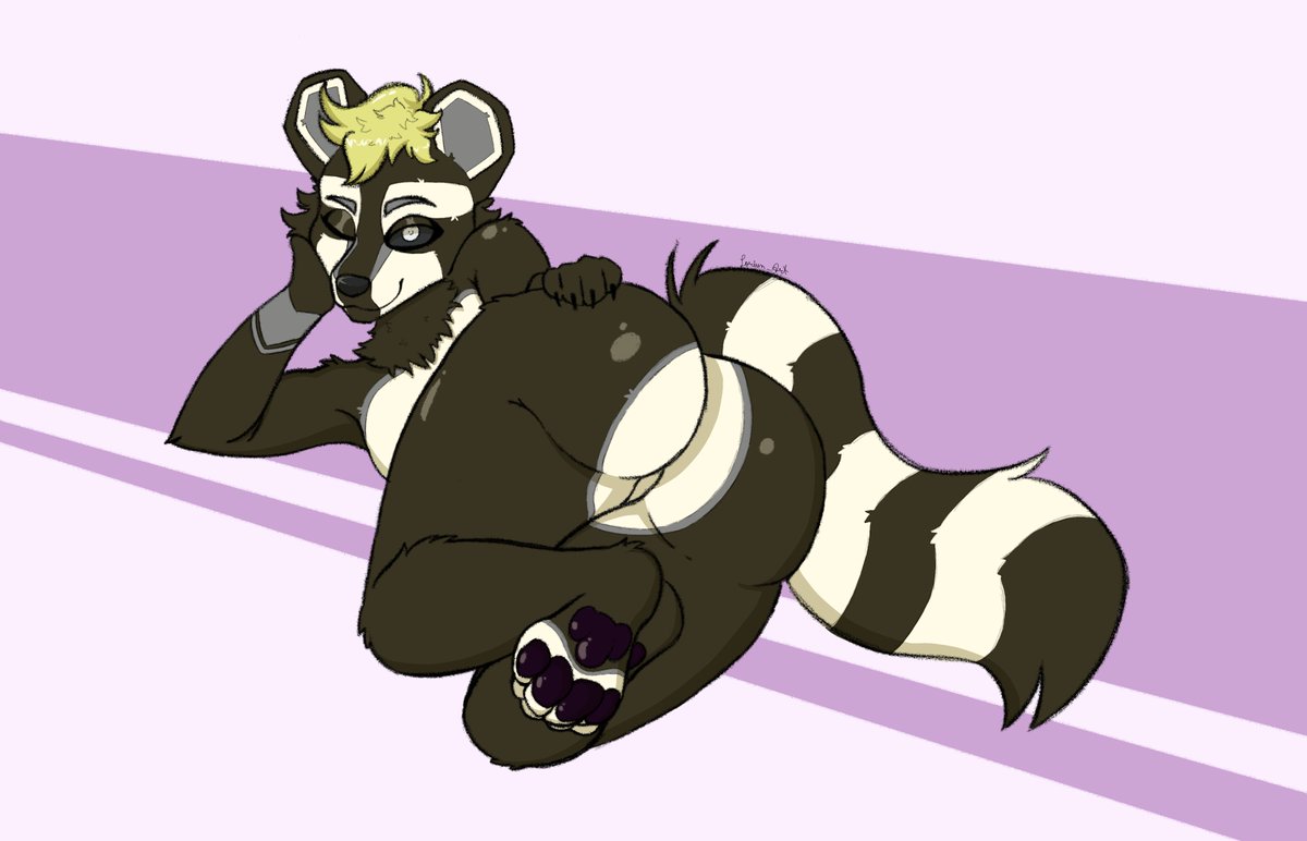 Mais um YCH feito para um DJ da comu, o <a href="/sopero_raccoon/">Sopero Racc</a> !

#furry #furryart #furrycommission