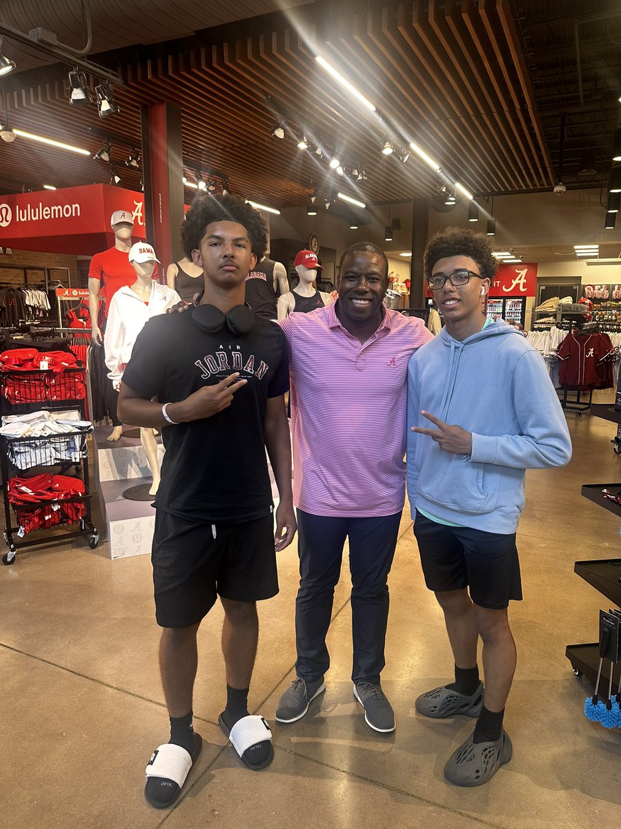 Ty Levy (@tyty21848) on Twitter photo I ran into <a href="/CoachShephard/">Coach Shephard</a> at the Bama Store this morning. Thank you for the great advice and great conversation. We will see each other again. #RollTide
<a href="/IamKV1/">VARNELL SPORTS & EDUCATION</a>
<a href="/PrepRedzoneWI/">Prep Redzone Wisconsin</a> <a href="/MJ_NFLDraft/">Mark Johnson</a> I ran into <a href="/CoachShephard/">Coach Shephard</a> at the Bama Store this morning. Thank you for the great advice and great conversation. We will see each other again. #RollTide
<a href="/IamKV1/">VARNELL SPORTS & EDUCATION</a>
<a href="/PrepRedzoneWI/">Prep Redzone Wisconsin</a> <a href="/MJ_NFLDraft/">Mark Johnson</a>