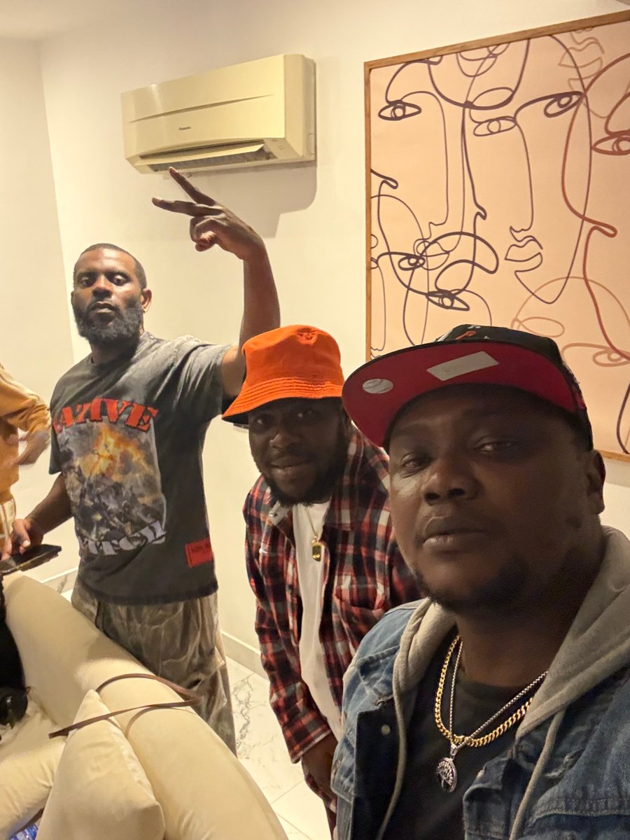 Chilling with ODUMODUBLVCK and a fan 🤩