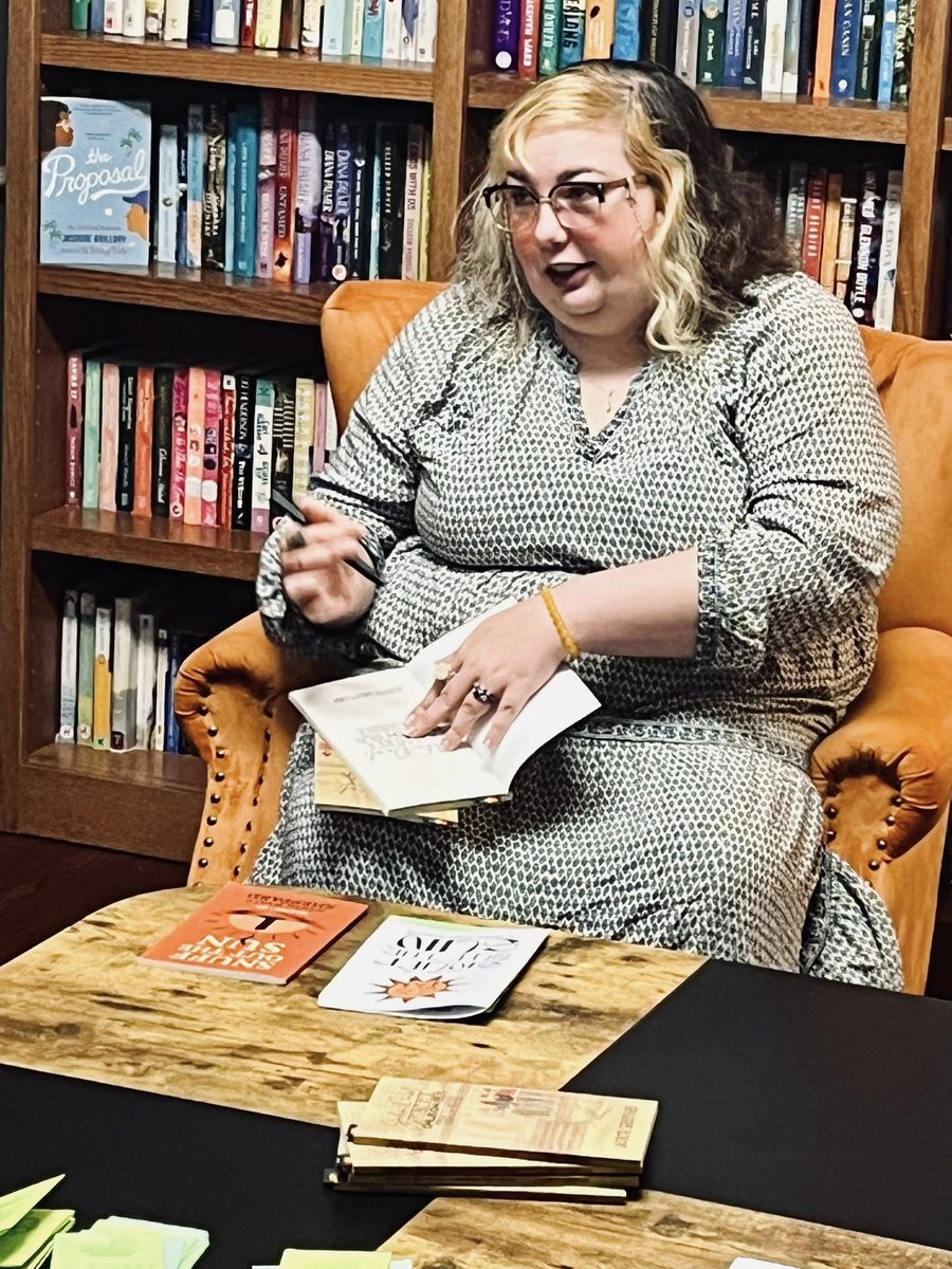AuthorJWS's tweet photo. Had an amazing time signing copies of JOHN-PAUL WAS HIT BY A CHURCH BUS THIS SUNDAY and officially announcing SNUFF OUT THE SUN! This book launch was more successful than I could've hoped for 🥰🥰 https://t.co/X92iJaZKu1