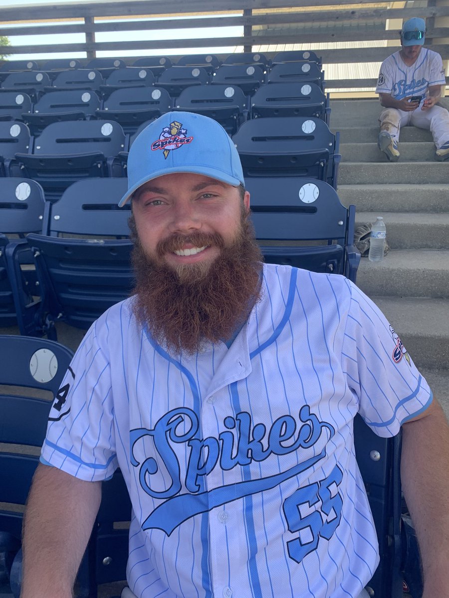 SPIKES WIN 4-1
➡️Tyler Morgan complete game and a Jay Bolton home run power the Spikes to a game one victory. Game 2 will start in 30 minutes.
#RollSpikes #SpikesSumma ❕