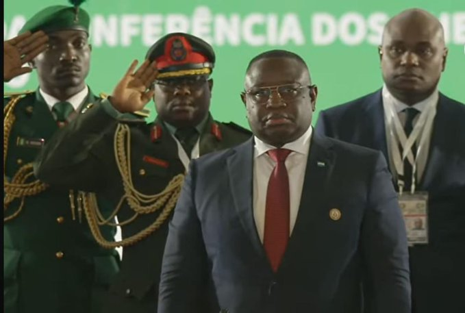 ECOWASdevparcel's tweet image. The President of Sierra Leone, Julius Maada Bio ,  is the new Chairman of #ECOWAS Authority of Heads of State and Government, he succeeds Nigeria&apos;s President Bola Tinubu who was elected in Guinea-Bissau in 2023