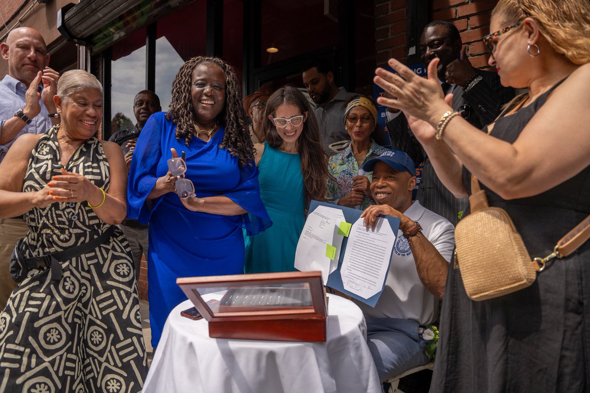 This new BID will help revitalize this neighborhood for the New Yorkers who live, work, and spend time here.
 
Can't wait to keep up our good work together! nyc.gov/office-of-the-…