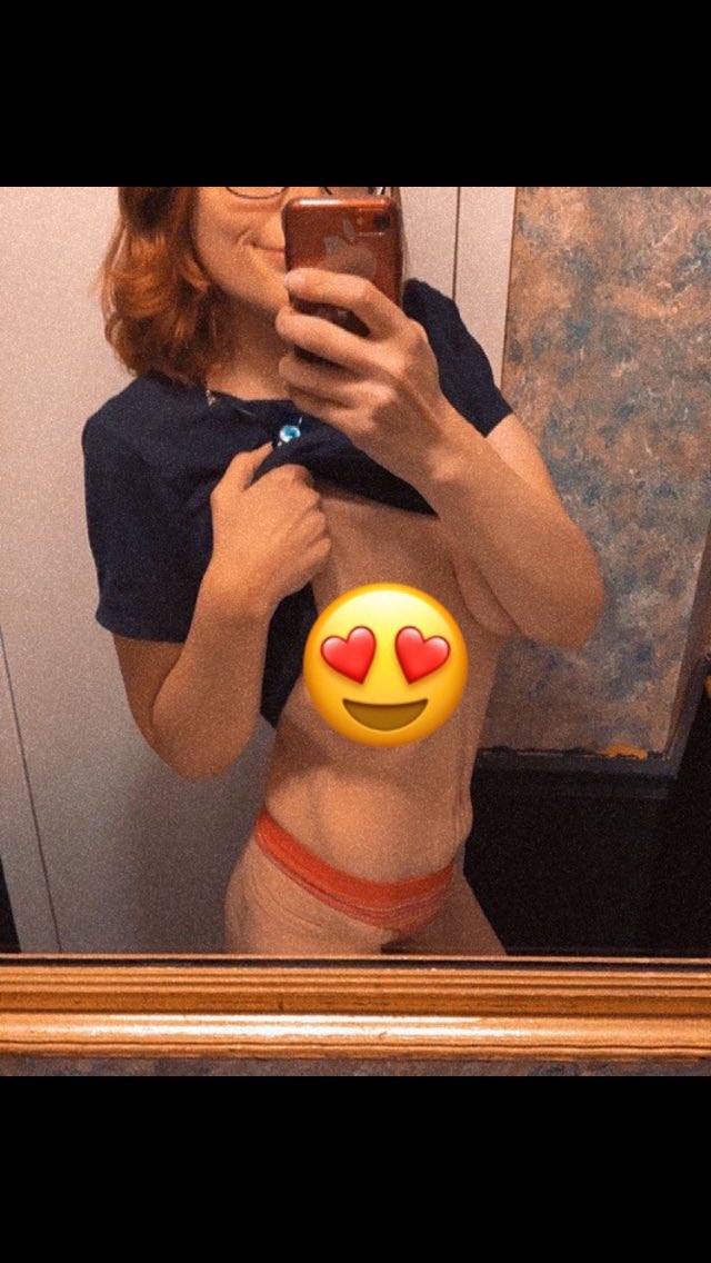 AutymnLovesless tweet media