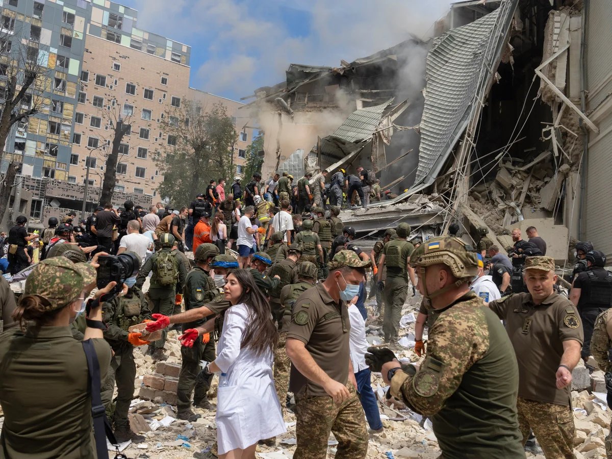 DailyUkrayna's tweet photo. ⁉️Rusya Dışişleri Bakanlığı: "BM daimi üyesi ABD'nin, bağımsız bir ülkenin topraklarına yaptığı hava saldırıları uluslararası hukuka aykırıdır ve kabul edilemez." https://t.co/RoiKW8O0Xg