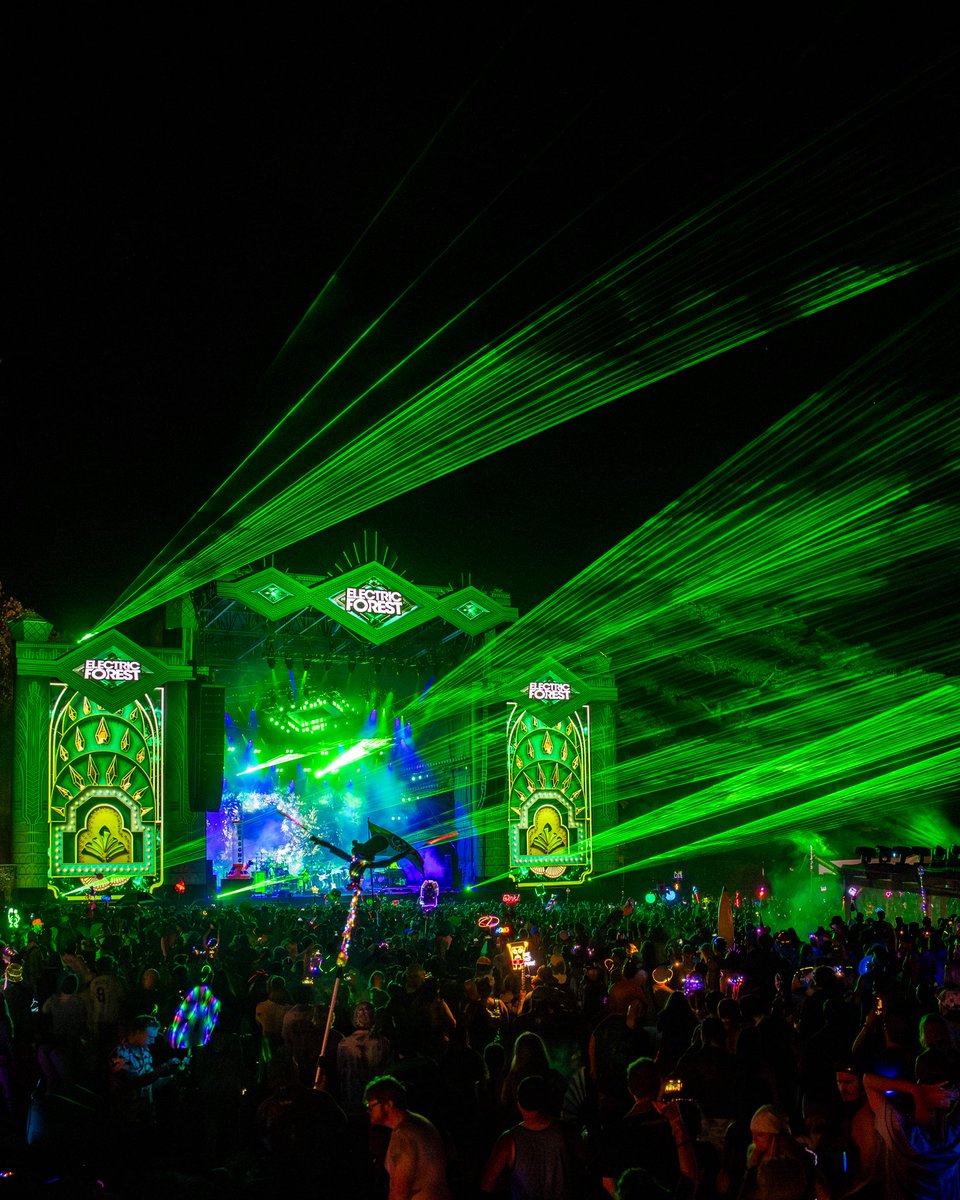 SCI_Official's tweet image. 🎆 HIGH frequencies only 💫 Thanks to @Rythm_Official for helping us elevate our Saturday night throwdown at @Electric_Forest this year! 

📸: @AliveCoverage 
#FindYourRYTHM #ElectricForest #StringCheeseIncident