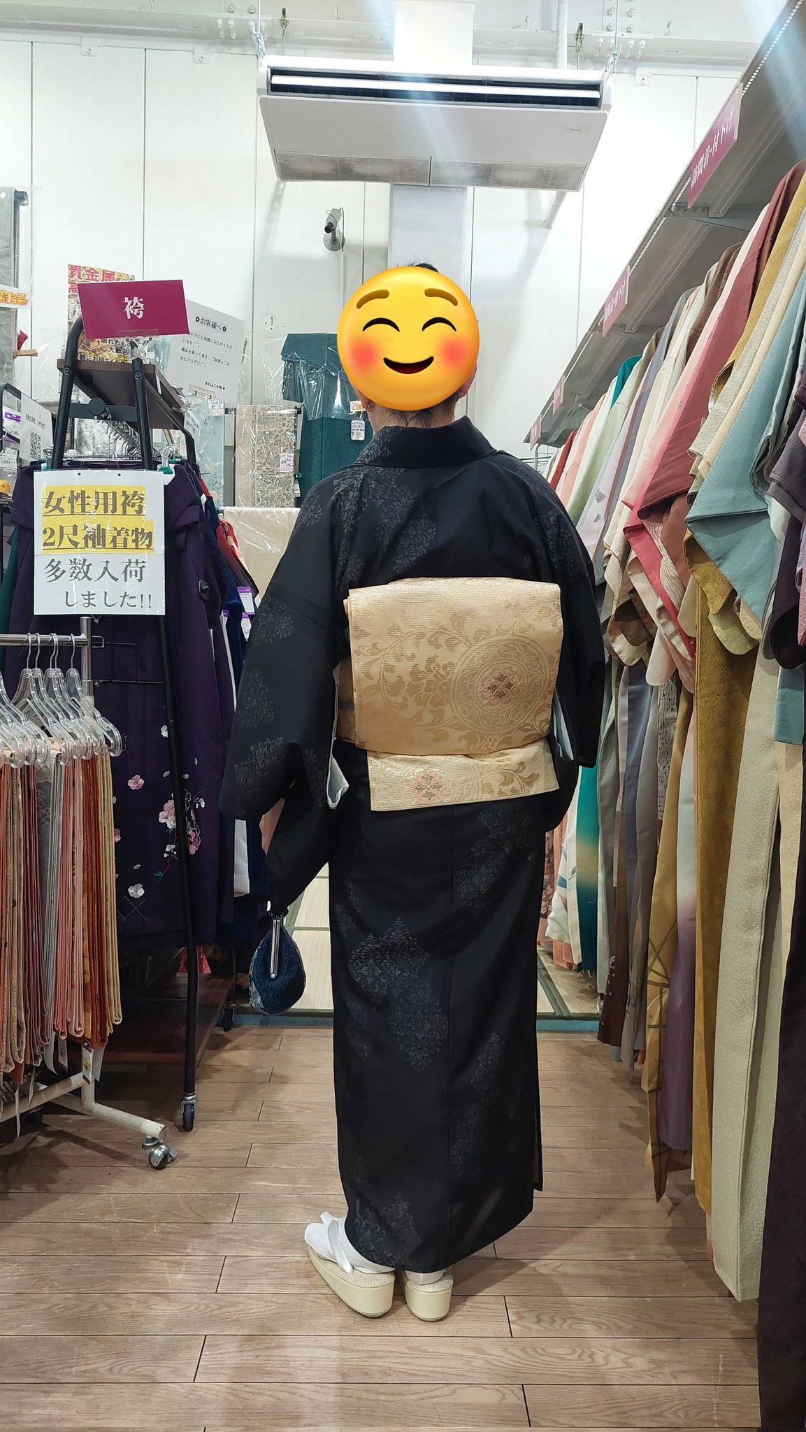 ❤️和装バッグ　総ビーズのヴィンテージ物です❣️レトロ好きな方にも❣️ドレスにも❣️ 美品】ヴィンテージ がま口ビーズバッグ 花柄 両面刺繍 総ビーズ