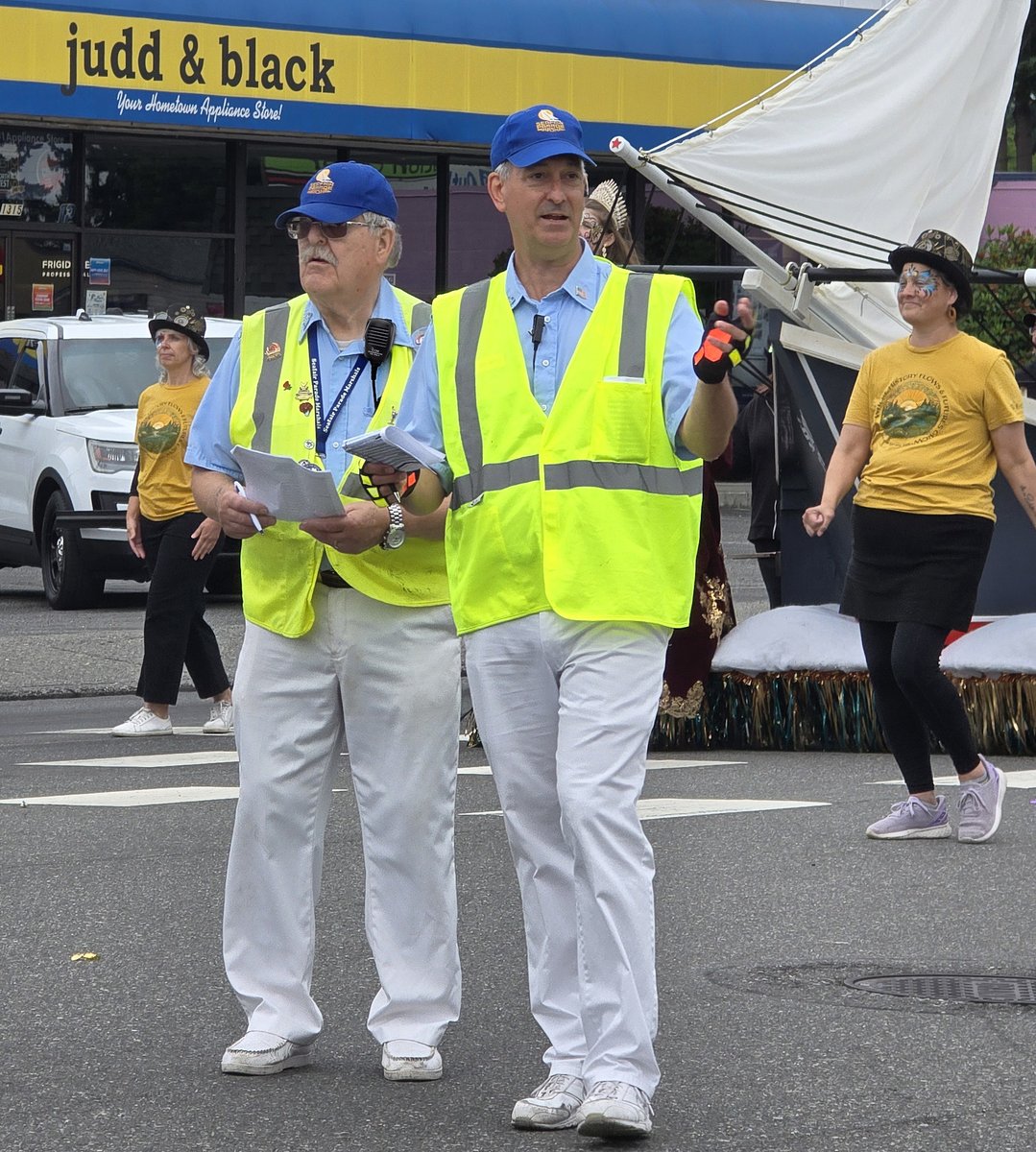IcomAmericaInc's tweet photo. That’s a wrap on the 2025 @WA_Marysville Strawberry Festival!
Icom was proud to keep the team connected with our #IP501H radios.
Huge thanks to the amazing volunteers and organizers who made it all happen. See you next year! #StrawberryFestival2025 #Community #safety #comms https://t.co/GIDXczmkeH
