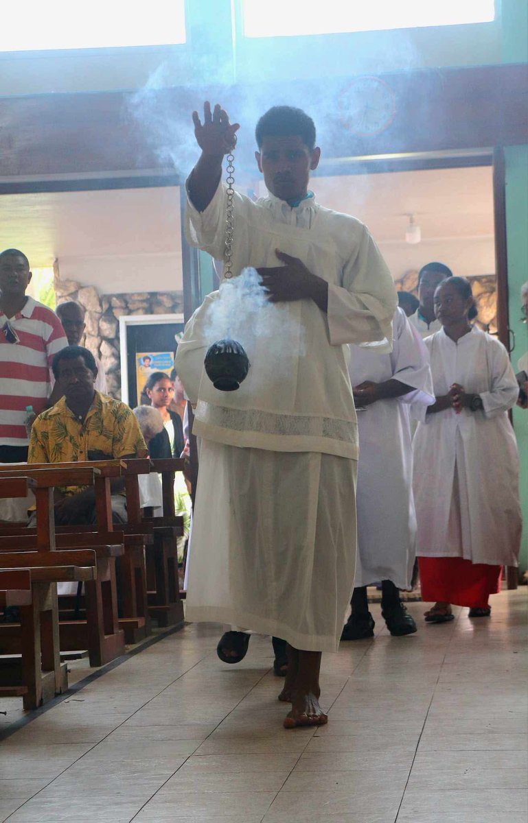 Faithful Celebrate Corpus Christi in Lami with Procession and Prayer

read more:
duavata.news/faithful-celeb…

#ICPL #CorpusChristiSunday #Fiji