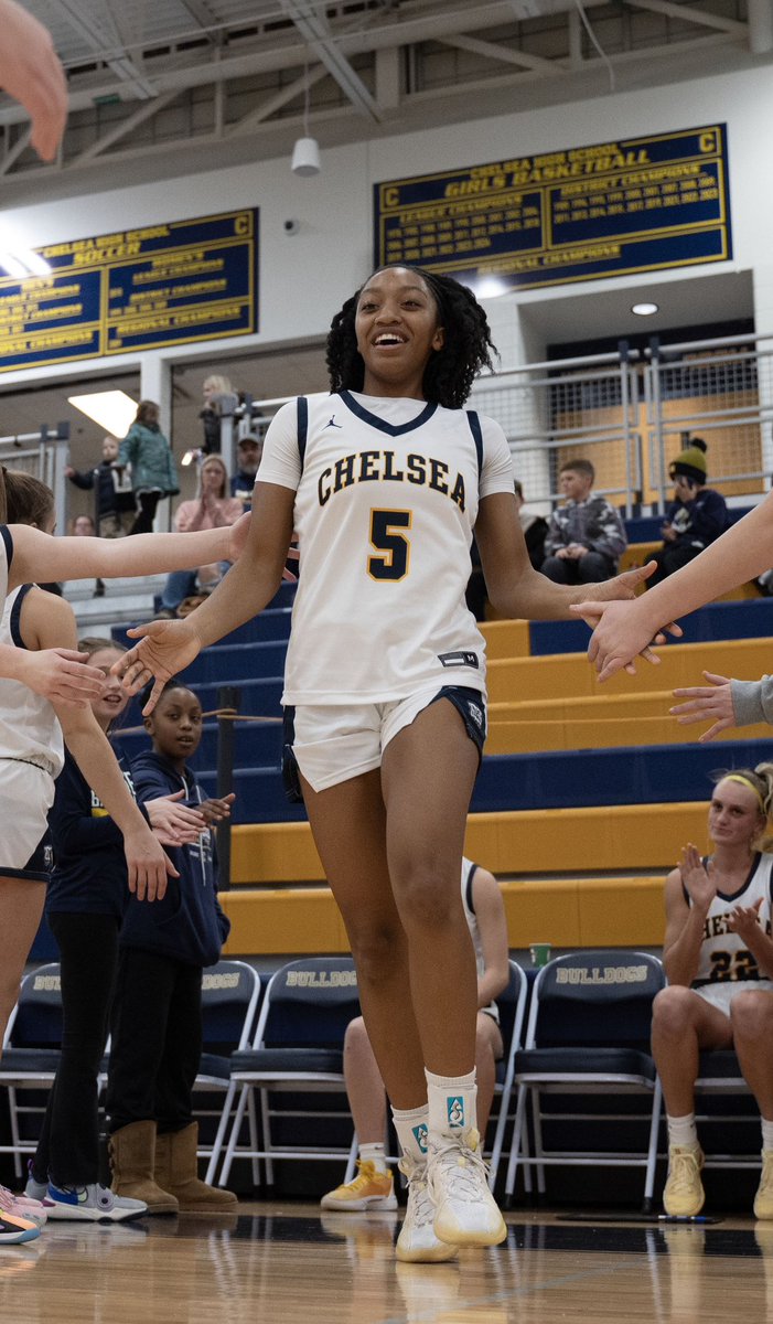 AleeahWells5's tweet image. I am more than grateful to receive my first D1 offer to play college basketball at the University of Detroit Mercy! Many thanks to Coach @haffeyk and staff for this opportunity! Go Titans! 🟥🟦 @Detroit_WBB @Legends_Bball @BryceMcKey