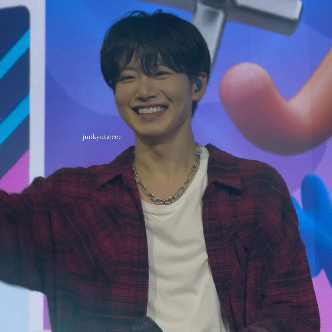 junkyutieeee tweet picture