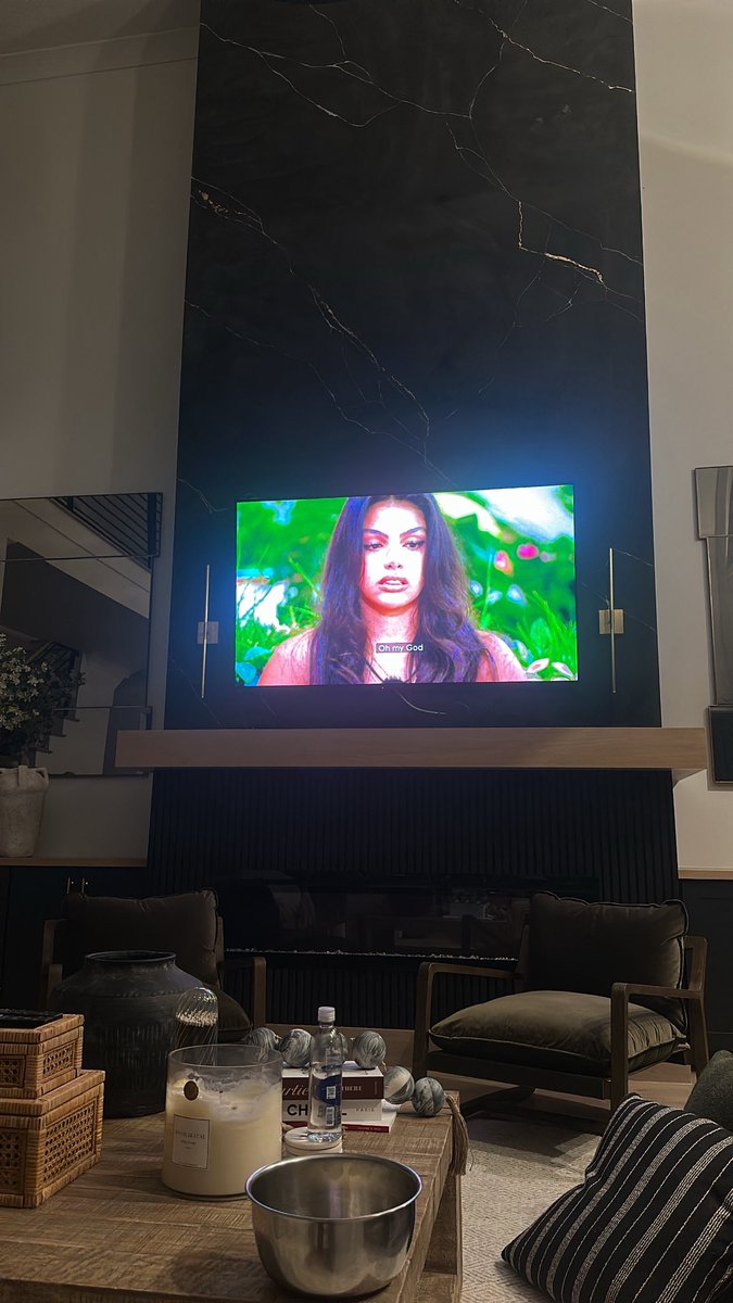 HUDA IS SAFE???? <a href="/loveislandusa/">Love Island USA</a>