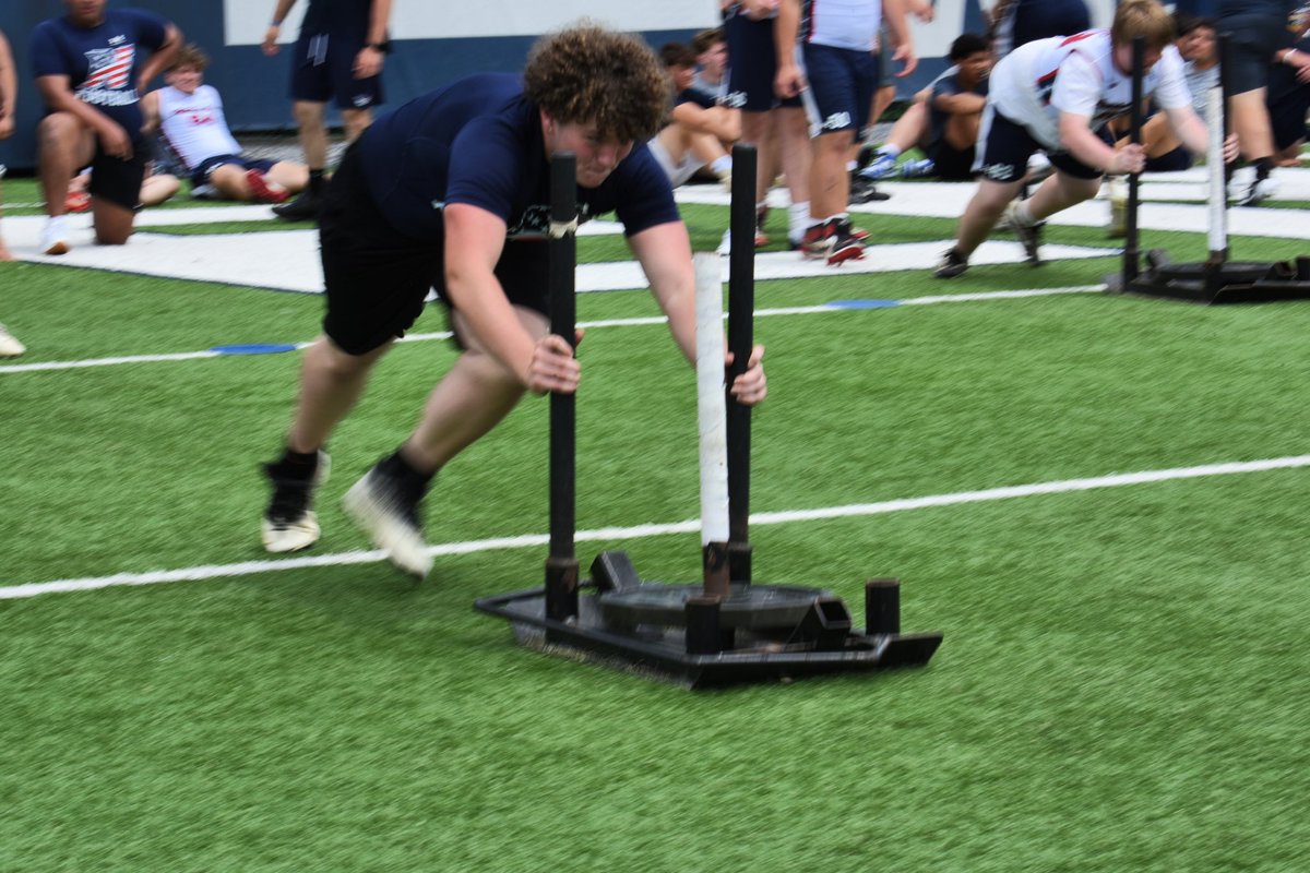 ArielCaraballoR's tweet image. Went to the Penn State Lineman Camp last Friday, Blessed for the opportunity to learn from players & coaches. I had the pleasure meet and speak to Coach Franklin.
G/DT C/O 28
@NHSPatriotsFB @CoachAbel92 @SMAC_Football