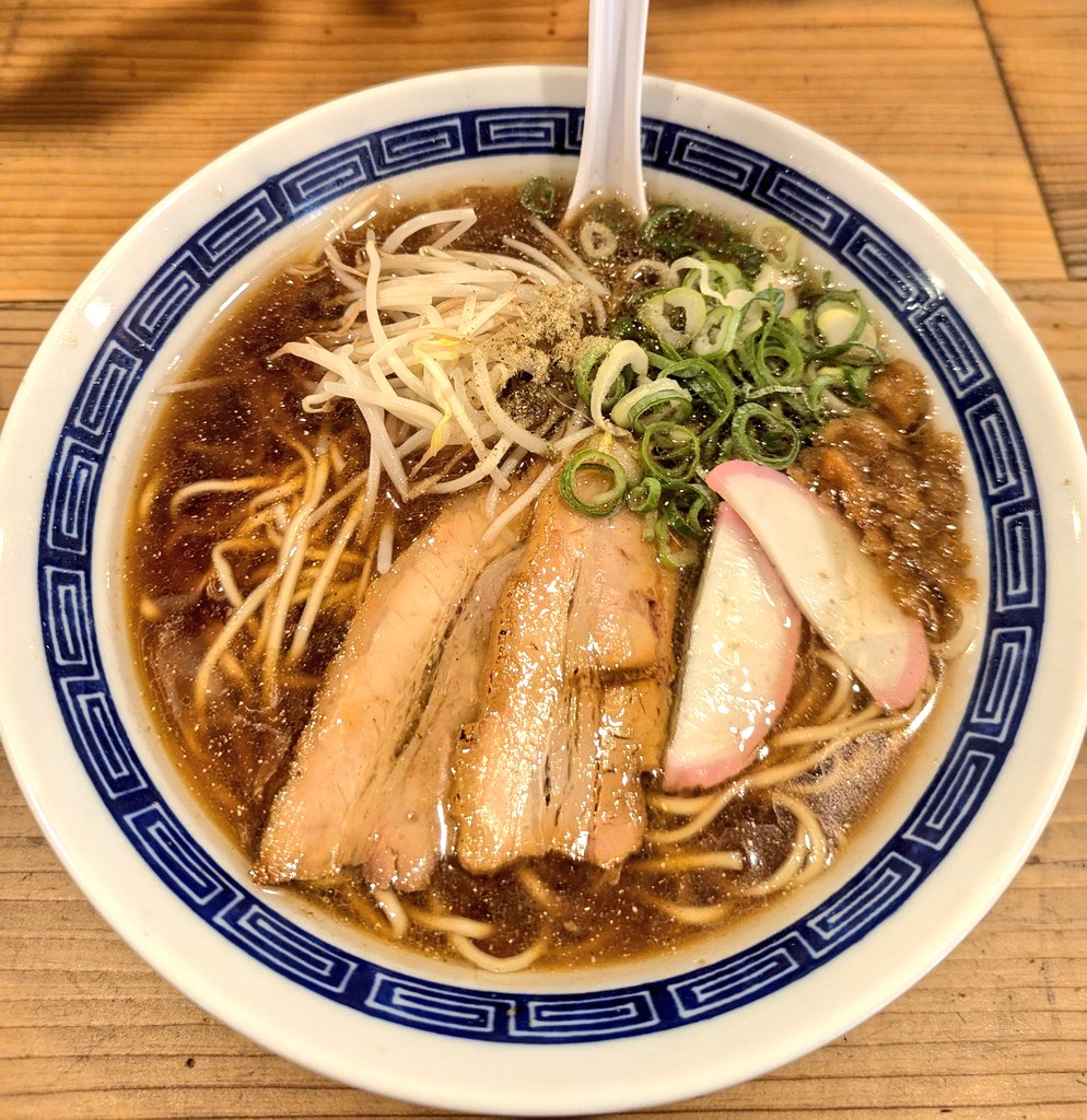 おはようございます🌈🙏

今日は、月曜日〜♫
【うらら〜♫】🍜ラーメン🍜11時より元気いっぱいopenです🍜

今日から！！
アサリトッピング〜👍スタートです🍜💕
皆様のご来店、お待ちしております🙇🌈
#うらら
#裏ラーメン
#ラーメン屋