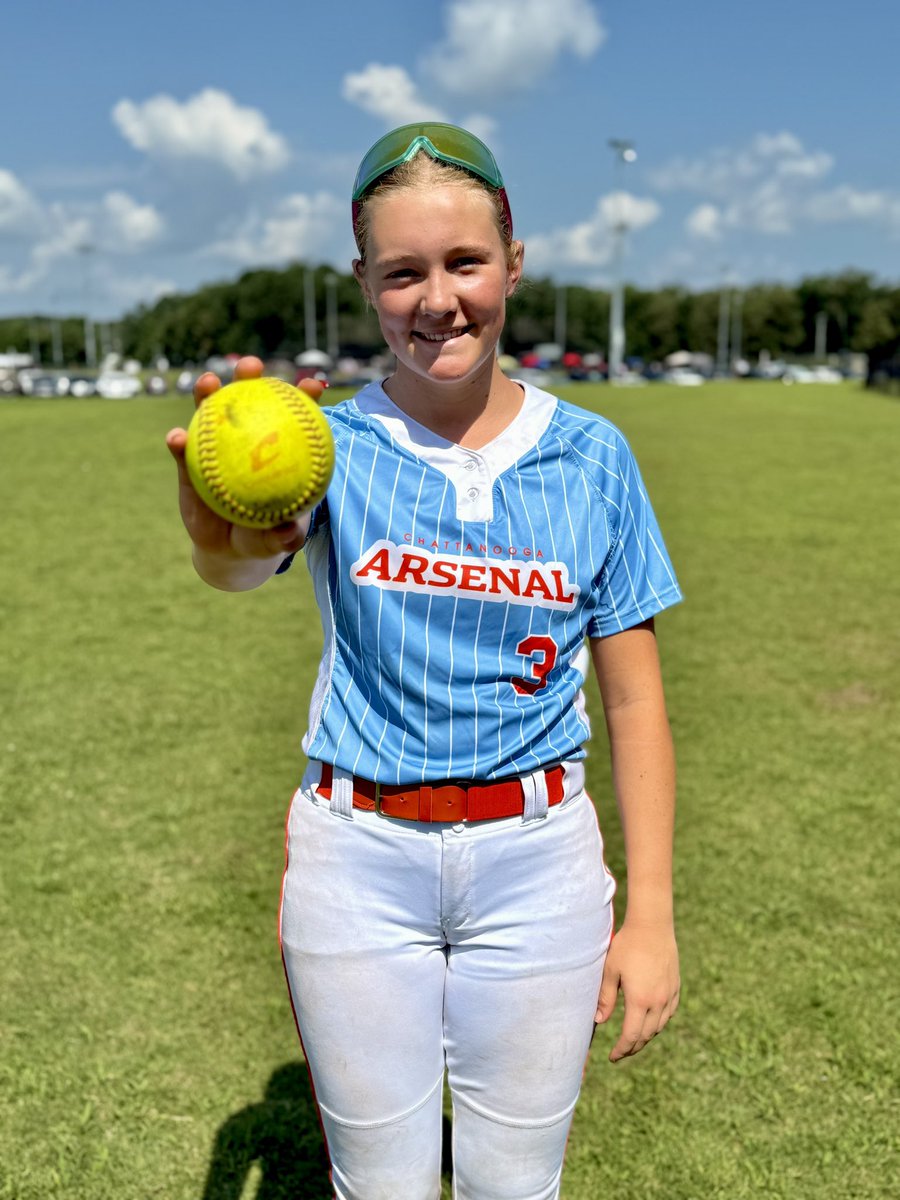 Carly2028stone's tweet photo. My team went 3 for 2 and a tie at Scenic City, with a hard fought end to  the last game. I batted a .400, with a home run and caught a couple people stealing. Coming out of the tourney, I am ready to focus on my batting accuracy and consistency. 🥎🥎
@CArsenal2028 https://t.co/SO598V3au0
