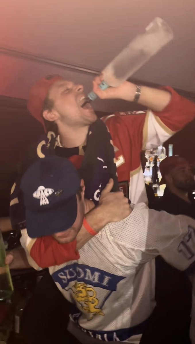 CaptainBarkov's tweet photo. These Florida Panthers decided to come out as full on douchebags ever since this cup win. Insulting players, cities and fans. It’s honestly taken away from their championship and really revealed the vast majority of that team are classless losers that don’t deserve much respect. https://t.co/zDSWoacwzC