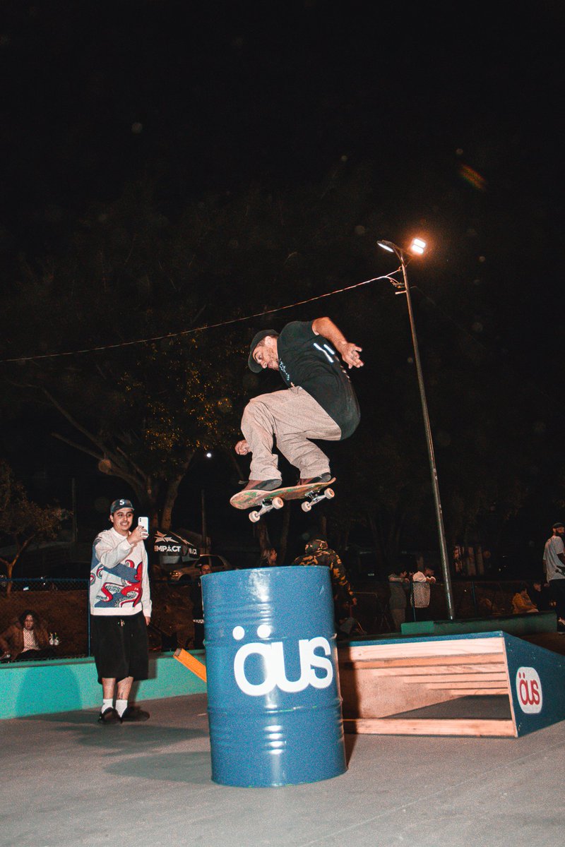 bderrico_'s tweet photo. Go Skate Day! Impact x Massaropi. 🛹🔥
#GoSkateDay https://t.co/1e8lYzTYC6
