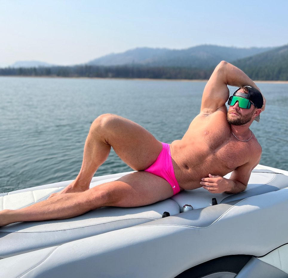 Just relaxin 😎 #sundayvibes