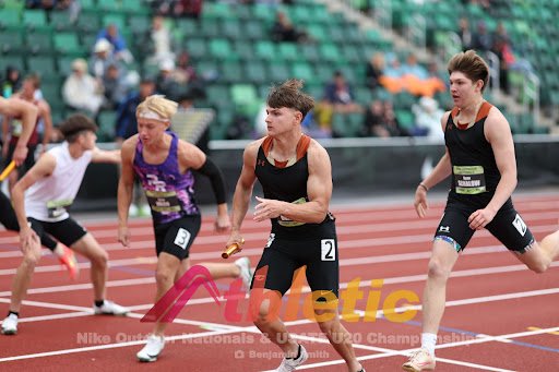 frank_burnsed's tweet photo. Great weekend of track at the Nike Outdoor Nationals in Eugene for Logan And his teammates. https://t.co/SEXyCXr5Ib