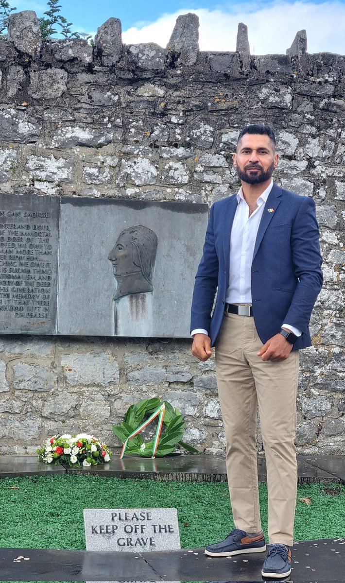 ShafqatA's tweet image. I was honoured to be at Bodenstown today, reflecting on Wolfe Tone&apos;s legacy. His commitment to a united Ireland remains a powerful beacon. Truly humbling to pay tribute to a hero whose vision shapes our path. 🇮🇪
#WolfeTone #IrishUnity #Ireland #UnitedIreland