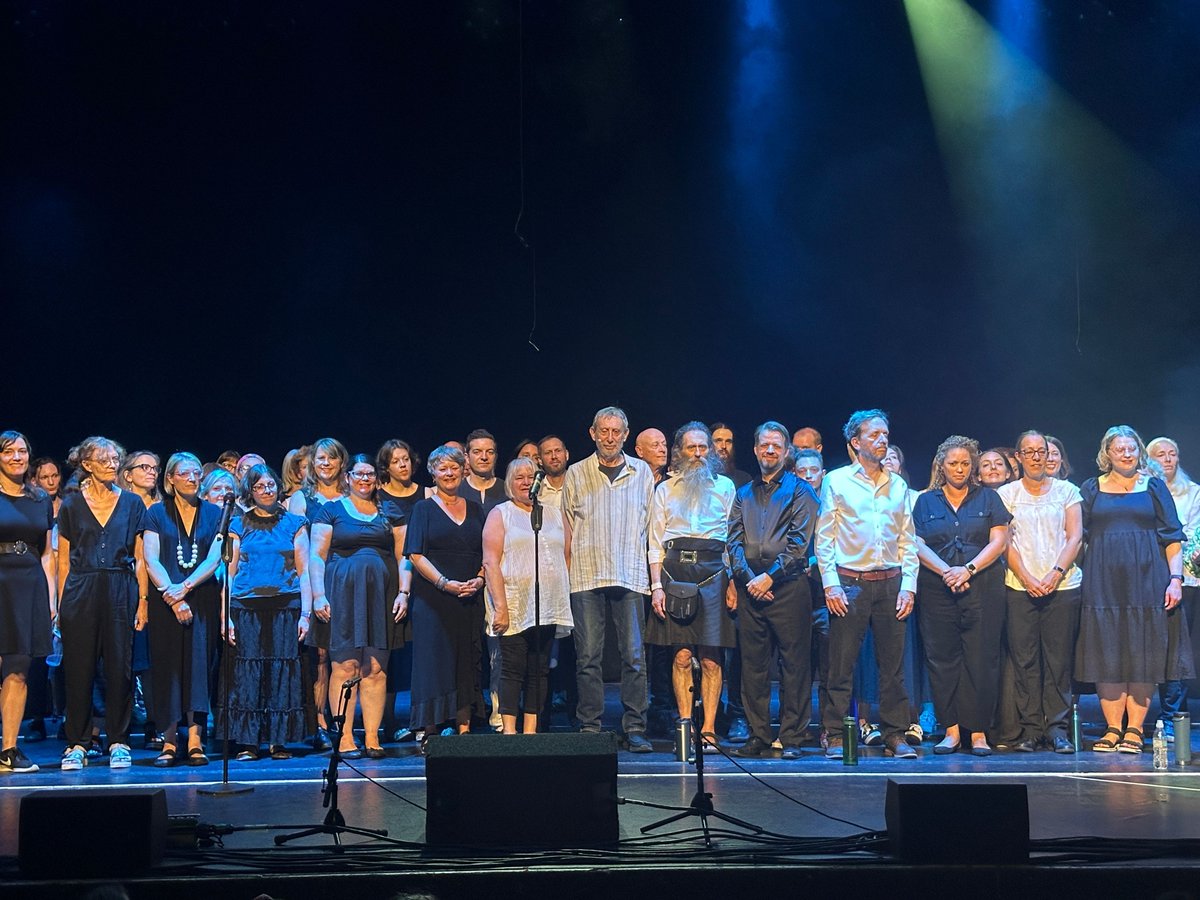 Sing! Community Choir tweet media