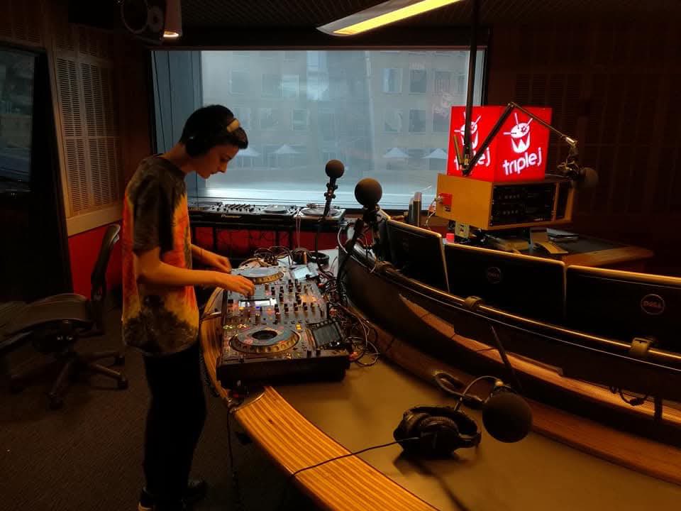 8 years ago today, i was djing at a radio station. Me back then wouldn’t even believe where i’ve ended up now