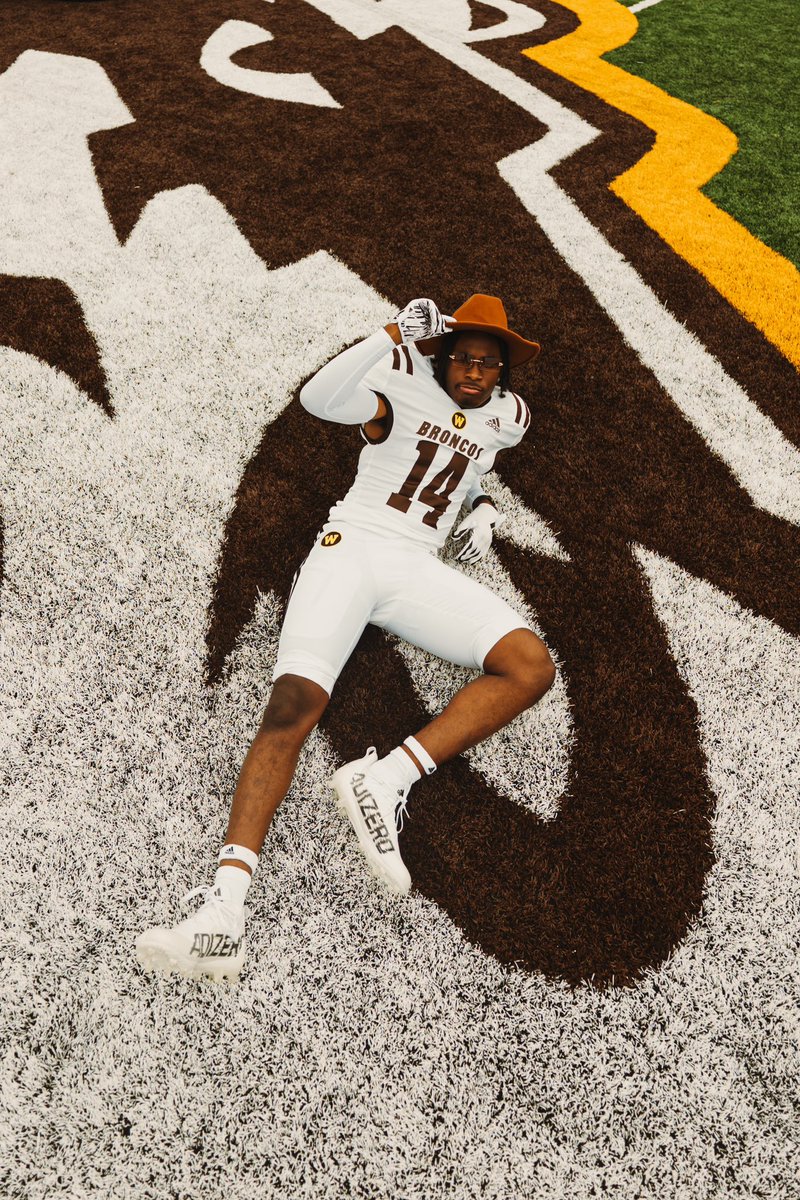 Cpatterson_14's tweet image. Great OV at @WMU_Football
Go Broncos!!🐴
@CoachLT39 @CoachKirkendall @Coach_OLeary @Coach_Snuggs @BernardiCoach