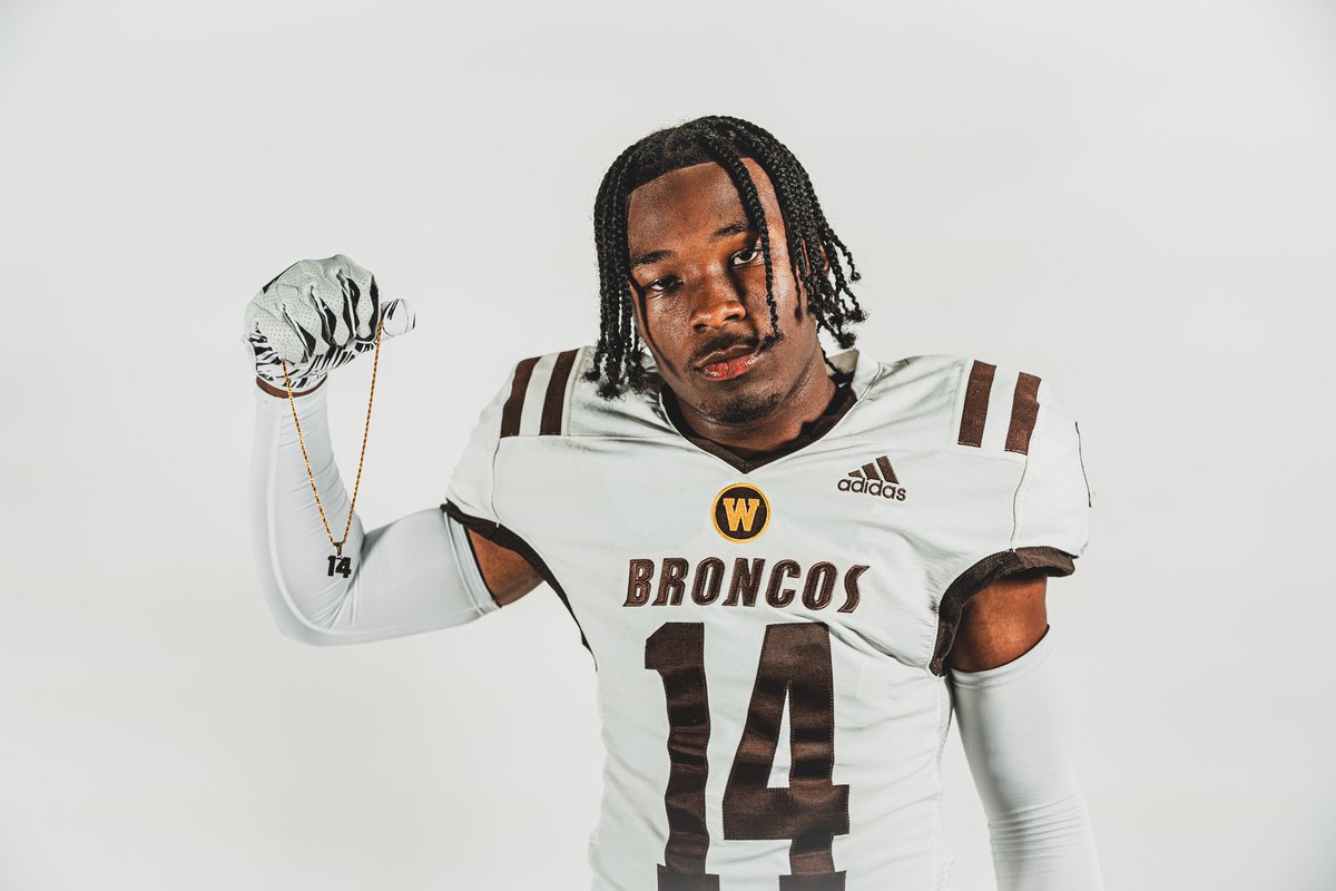 Cpatterson_14's tweet image. Great OV at @WMU_Football
Go Broncos!!🐴
@CoachLT39 @CoachKirkendall @Coach_OLeary @Coach_Snuggs @BernardiCoach