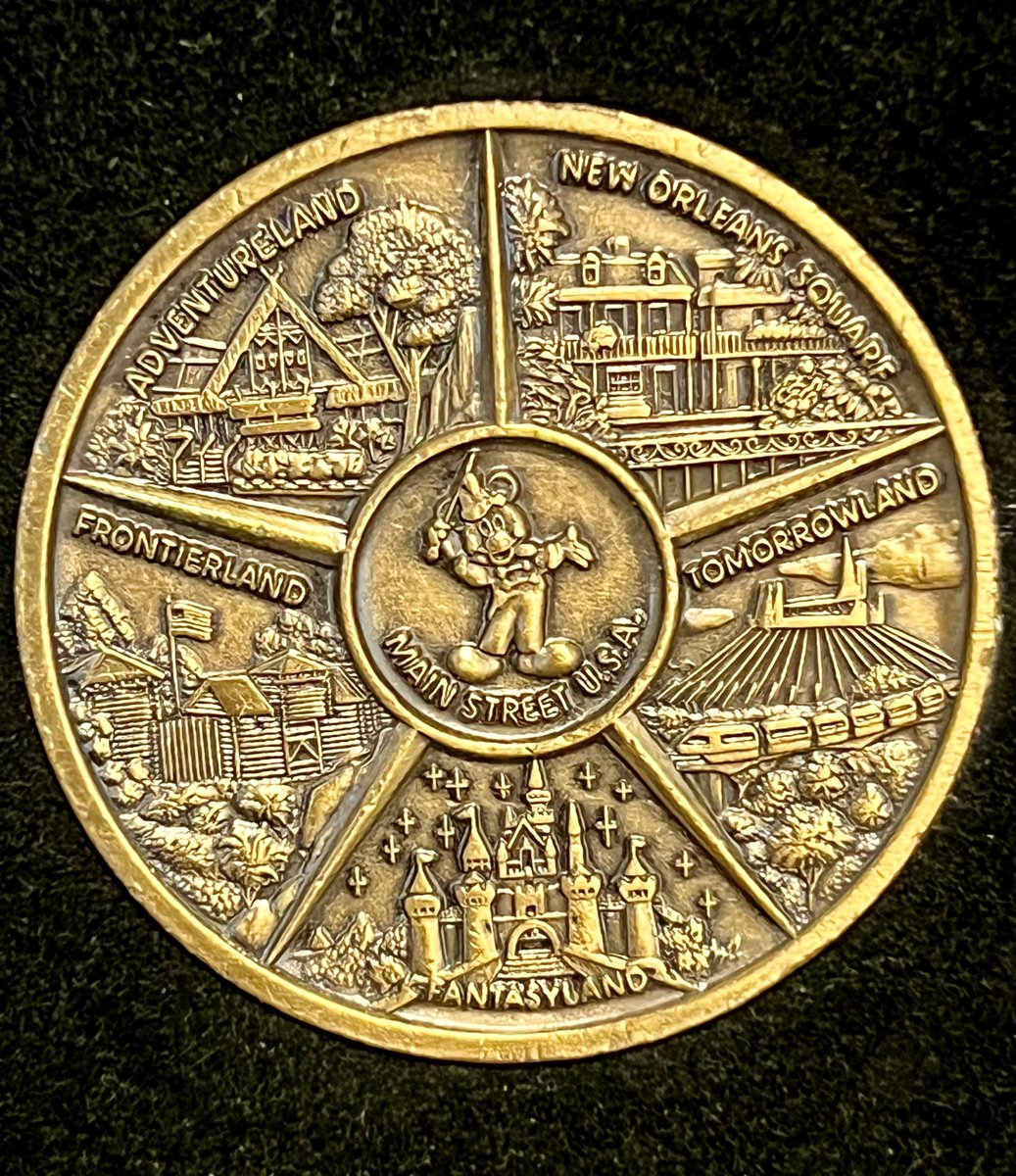 TeriE's tweet photo. RETRO #DISNEYParks Disneyland #Medallion Token Coin #MickeyMouse 5 Lands Main St USA #Vintage90s https://t.co/5ZMX7RBLhl
#disneyland #dlr #disneycoin #coin #token #collectible #collectiblecoin #disneyana #disneycastles #disneycollectibles #disneysouvenirs #waltdisneycompany https://t.co/NjuhnXxipS