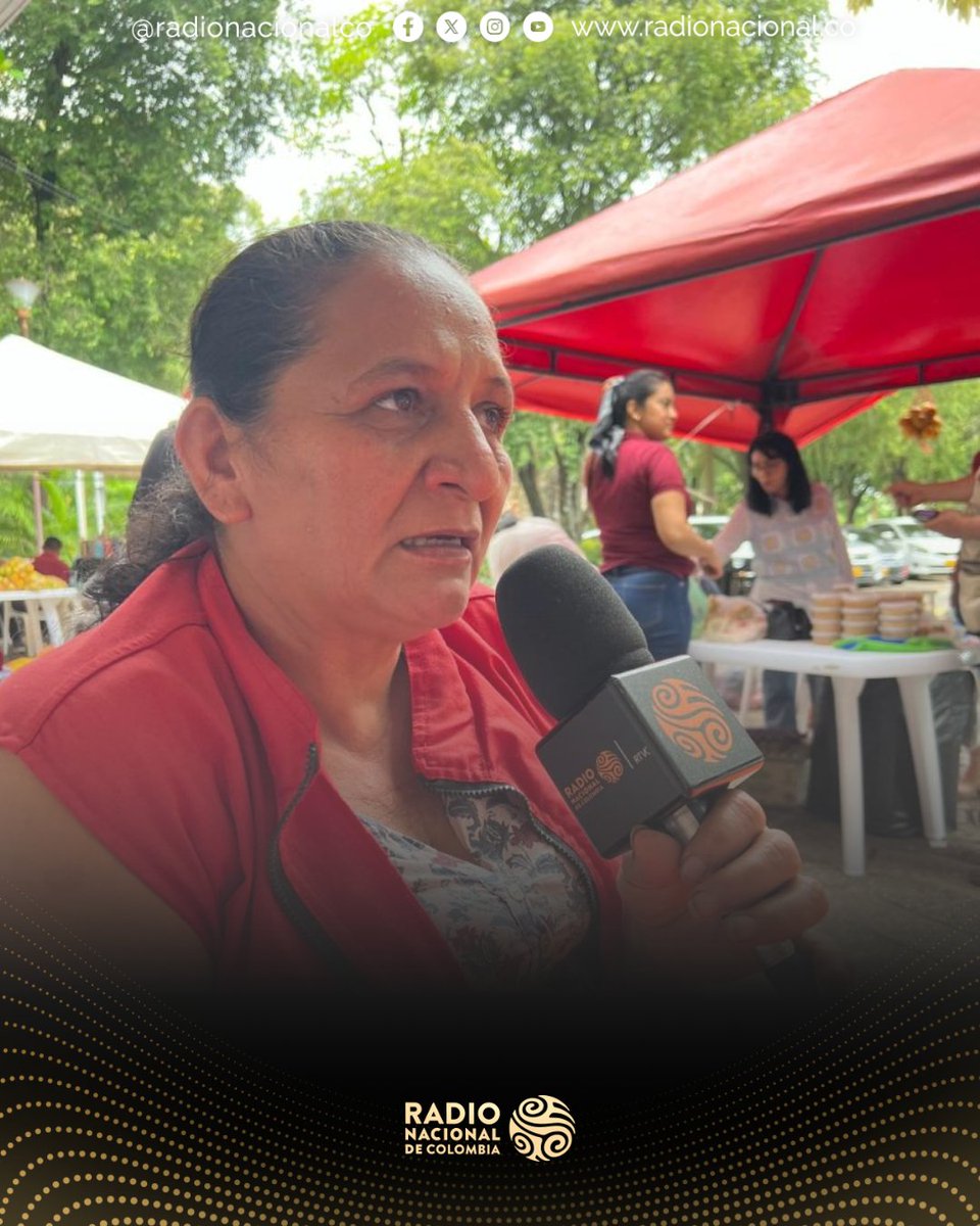 RadNalCo's tweet photo. #Paz Al profesor del Departamento de Psicopedagogía de la Universidad Surcolombiana, Mathusalam Pantevis Suarez, y a otros docentes que se habían puesto las botas para recorrer los entornos rurales del Huila, los campesinos y campesinas les dijeron:

“Necesitamos que ustedes como universidad, que hacen parte de un territorio que históricamente ha estado en conflicto, muestren que nosotros estamos tejiendo la paz y esa paz se lleva a través del alimento a la ciudad”.

Lee la nota completa aquí: https://t.co/HSVkflHUu8