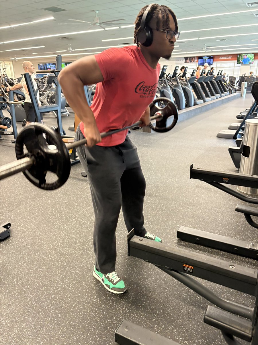 Ro_Derrrick92's tweet image. Got my WORD for today @Creflo_Dollar Now in the lab with Pops @CoachRDerrick 🔒@ASUFootball @RecruitTheU @CoachCFoster_ #ForksUp #ForkAroundAndFindOut