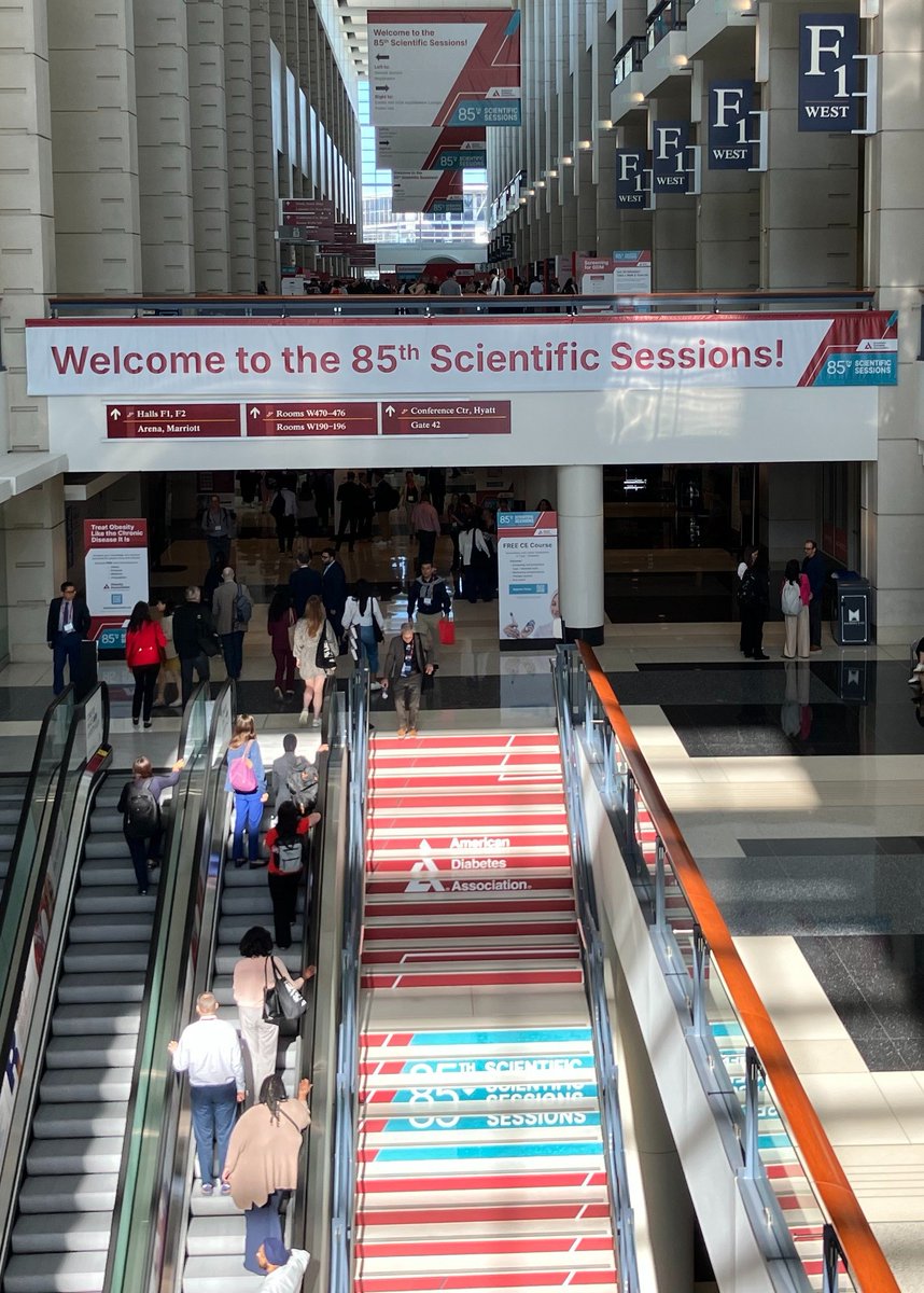 OptomedUS's tweet photo. Great energy at the ADA 85th Scientific Sessions! The Aurora AEYE pairs a handheld retinal camera with autonomous AI for quick, in-office diabetic retinopathy screening—no dilation needed. #AuroraAEYE #OptomedUS #AEYEHealth #DiabeticRetinopathy https://t.co/tnh6FsWBz6