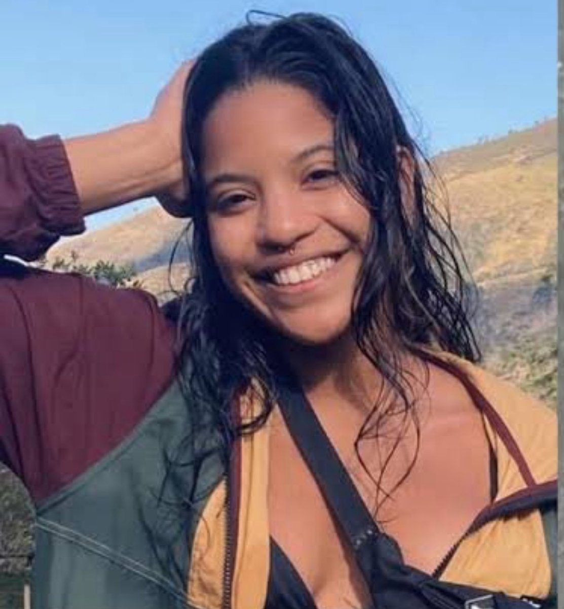 Aline Oliveira tweet media