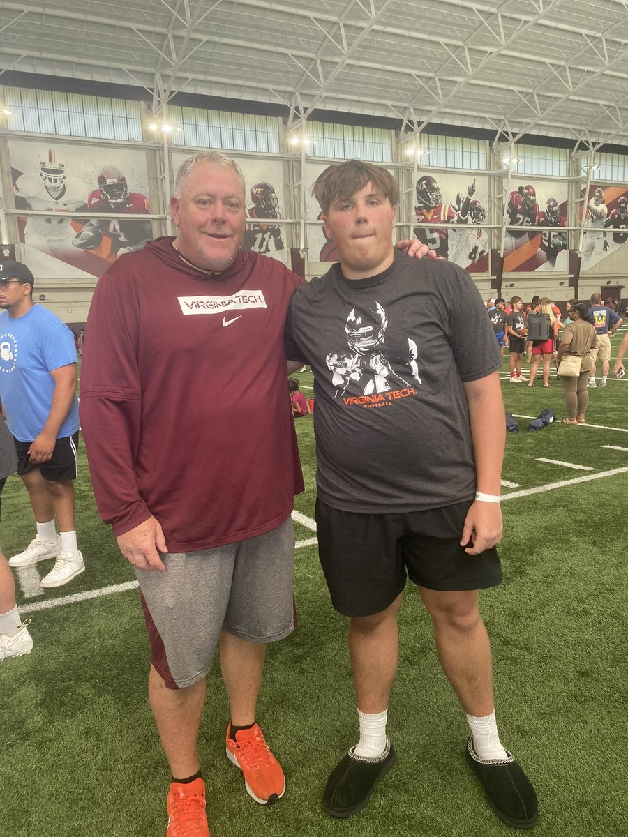 JasonBlock61's tweet image. Had a good camp at Virginia tech. Thank you coach @jcprice59 for the great coaching. @CoachRichHolzer @BlakeTHenry