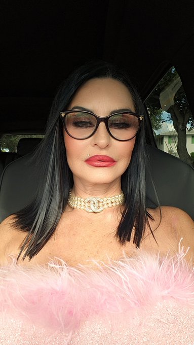 Watch Rita Daniels's leaked NSFW photo on TwXstars