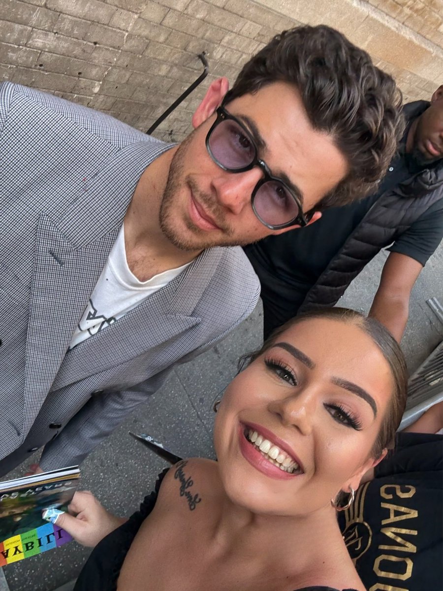 ✨MarissaJonasLeg tweet media