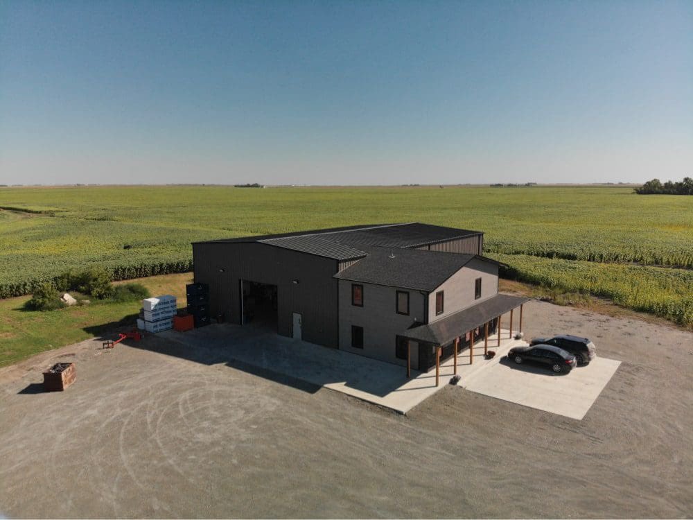 SilverStarAg's tweet image. Thinking about building a new shop but want to build attached offices/warehouse space along the side and not take up shop space. Looking for some reputable companies to contact.