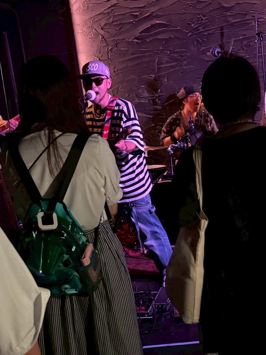 thecraterjp's tweet photo. 2025.6.17(tue)
ザ・クレーター on
Shibuya https://t.co/WjKCwJstRU SALON 📸②

→NEXT 2025.7.17大船HONEY BEE
🎟️ℹ️
https://t.co/4k4rB2xOGo https://t.co/7Vkblz3ljG