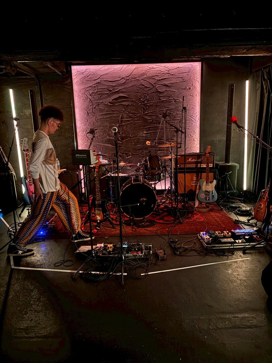 thecraterjp's tweet photo. 2025.6.17(tue)
ザ・クレーター on
Shibuya https://t.co/WjKCwJstRU SALON 📸②

→NEXT 2025.7.17大船HONEY BEE
🎟️ℹ️
https://t.co/4k4rB2xOGo https://t.co/7Vkblz3ljG