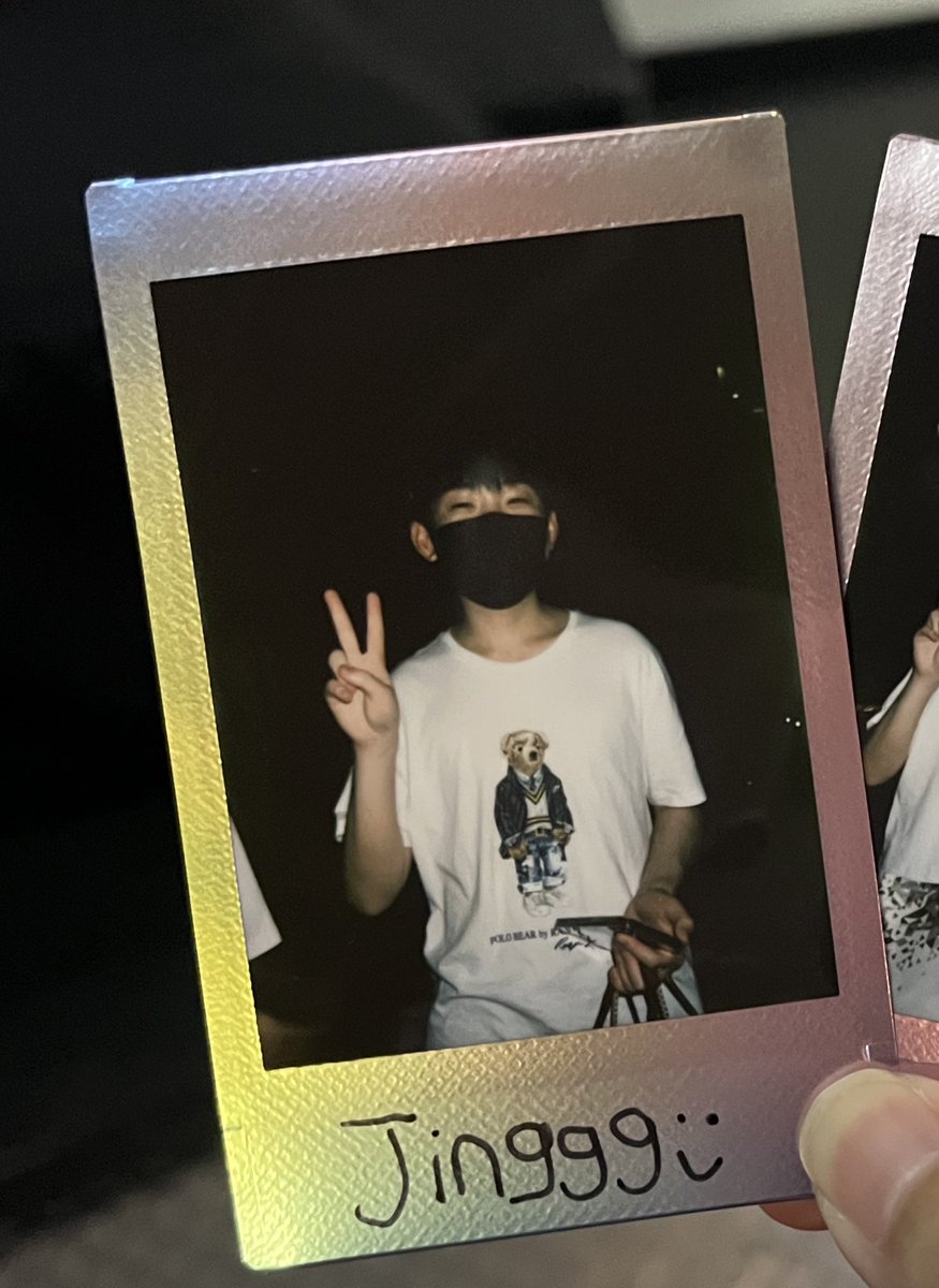 ในที่สุดเด็กๆก็ได้ถ้วยแล้ว 🫶 เราจะแจกสิ่งนี้ค่ะ ละนี่คืออโพลาลอยด์น้องจิง พร้อมลายเซ็นต์ รีทวิตได้เลยค่ะ แต่เราขอมีกติกานิดนึงนะคะ รบกวนอ่านรีพลายข้างล่างกันด้วยน้า #PAPERREXChooChoo #PRXWIN