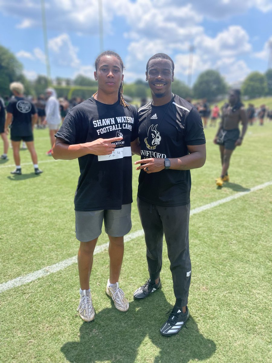 kfru_'s tweet image. Had a great time at @Wofford_FB. Got some great coaching, can’t wait to come back and learn from @CoachNapoleon!!