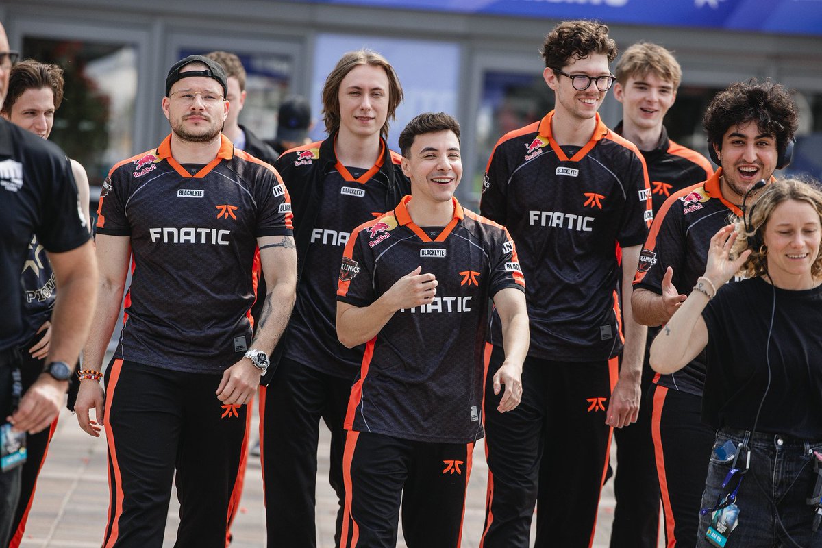 cuorestellata's tweet photo. what a run, so proud of this team 🧡 https://t.co/MXz3f0QdvO