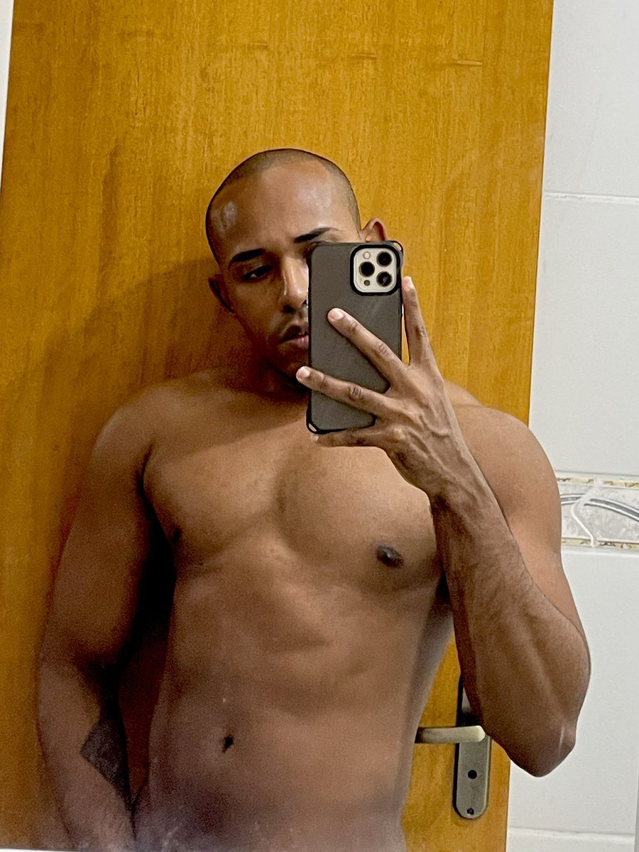 _Vi04's tweet image. 🥵