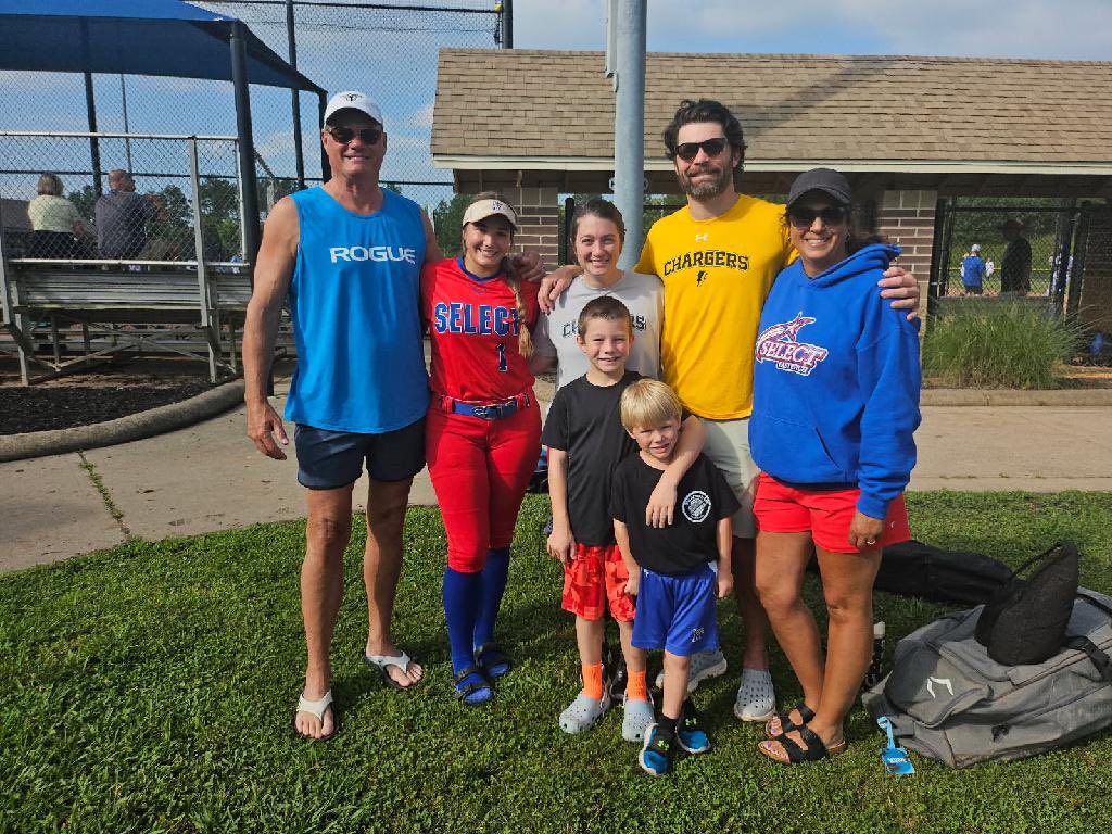 Cora King tweet media