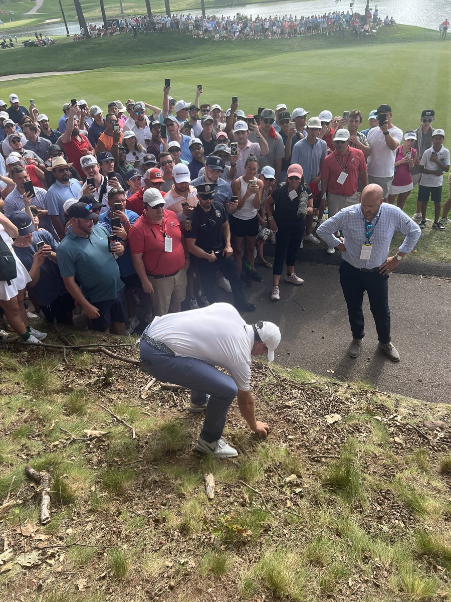 Downleaf13's tweet photo. Rory I was unfamiliar with your game. Gotta respect a nice ass when you see one these days https://t.co/SieVzqBN8f